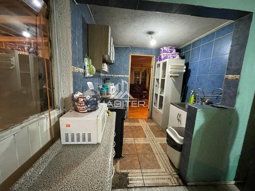 Casa En Venta De 3 Dorm. En Curicó