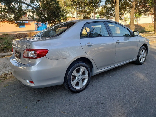 Imagem 8 de 15 de Toyota Corolla Gli 1.8 Flex Aut 2014