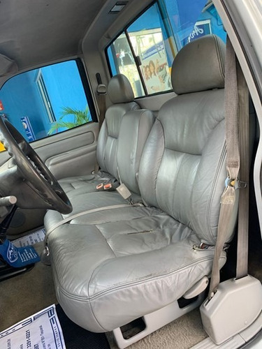 Imagem 7 de 10 de Chevrolet Silverado
