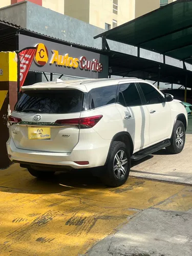 Toyota Fortuner 2.7