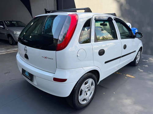 Chevrolet Corsa 1.8 Maxx Flex Power 5p