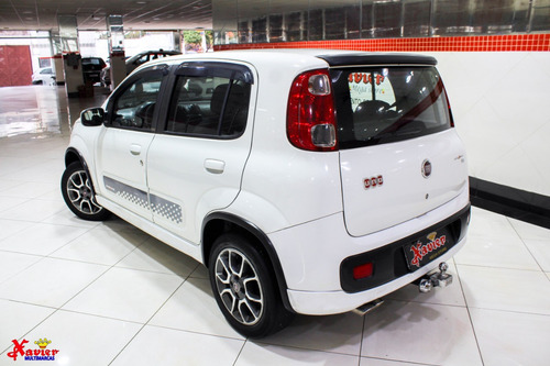 Fiat Uno 1.4 Sporting Flex 5p