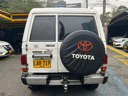 Toyota Land Cruiser 4.5 Fzj73
