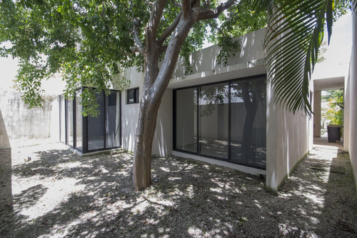 Casa En Venta En Privada Residencial En Conkal