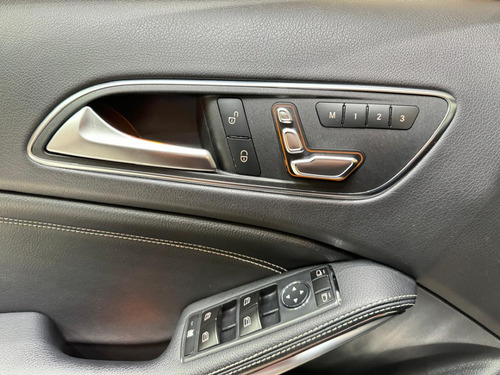 Mercedes-Benz Classe GLA 1.6 Advance Turbo Flex 5p