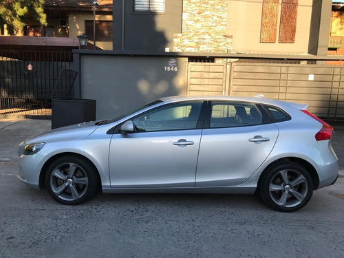 Volvo V40 1.6 T4 Momentum
