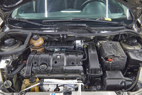 Peugeot 207 1.6 Sedan Xt
