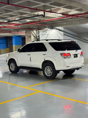 Toyota Fortuner Sr 2013