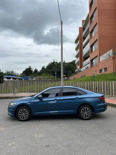 Volkswagen New Jetta Conforline Turbo