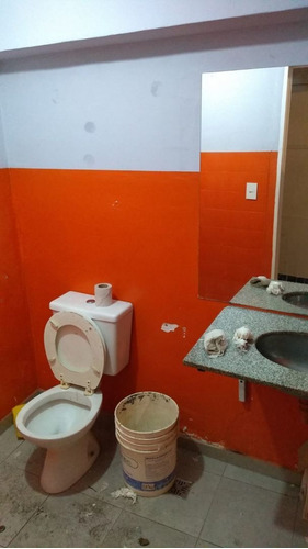Imagen 10 de 18 de Local En Venta En Lanús Oeste
