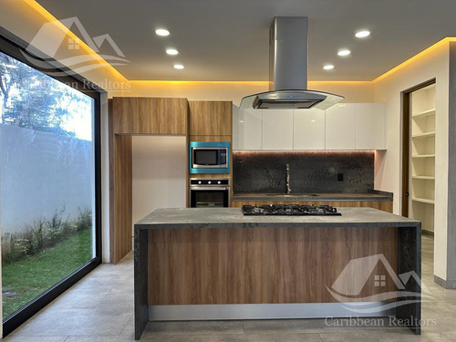 Casa Nueva En Venta En Via Cumbres Cancun