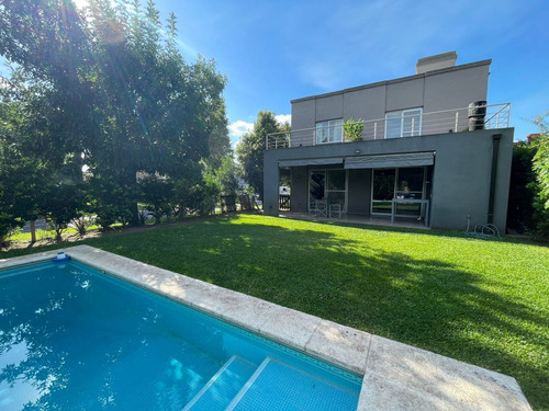 Casa En Venta En Haras María Victoria