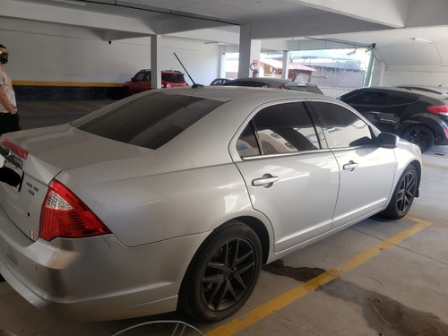 Ford Fusion V6 2010