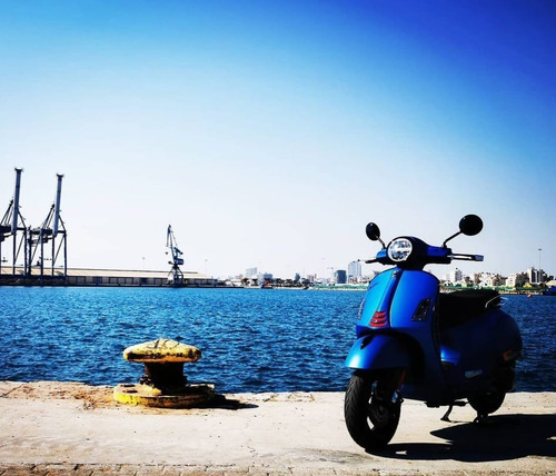 Imagen 2 de 11 de Vespa Gts 300 Super 300 Sport