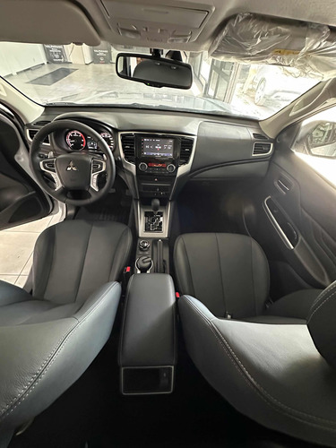 Mitsubishi L200 2.4 Di-d High Power 181cv Cuero