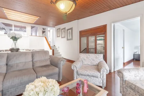 Casa En Venta En Pasadena. Cod V8251