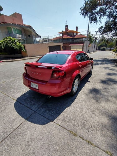 Imagen 5 de 11 de Dodge Avenger Sxt Automatico Clima