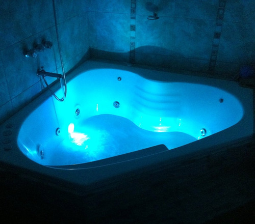 Jacuzzi Max Esquinera 130x130x50 14 Jets 1 Hp 2 Luces Led!!!