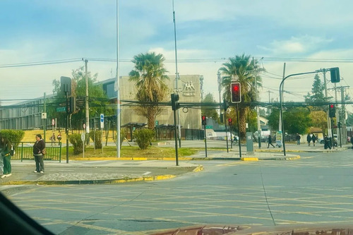 Of. Ideal En Av. Consistorial, Peñalolén