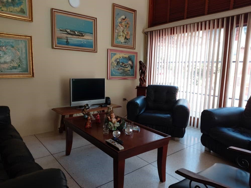 Imagen 13 de 13 de Casa En Venta Urbanización Barrio Sucre