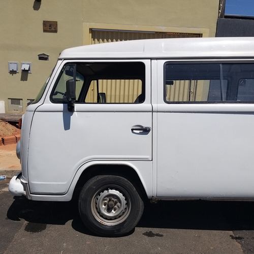 Volkswagen Kombi 2010 1.4 Standard Total Flex 3p