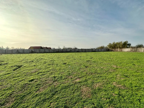 Lindo Y Plano Terreno En Calle Santa Esther, Chicureo