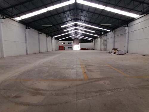 Bodega En Renta En Querétaro Avenida Principal Por Boulevard Bernardo Quintana Con Transformador