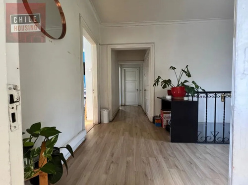 Se Arrienda Casa Destino Comercial. 2 Pisos.