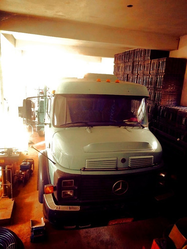Mercedes Bens Truck 1114