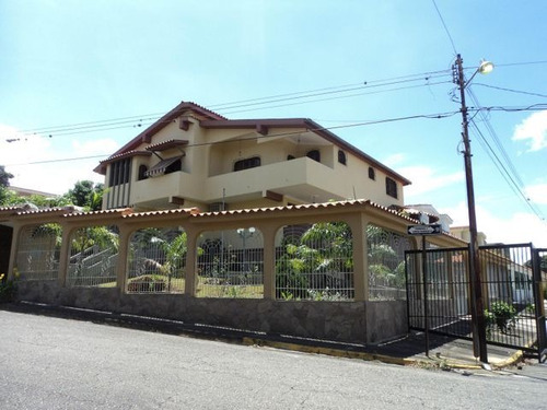 Imagen 1 de 13 de Casa En Venta Ubicada En Urb.santa Elena En Barquisimeto