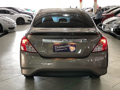 Imagem 8 de 8 de Nissan Versa 1.6 16vstart V-drive Premium Automático 2021