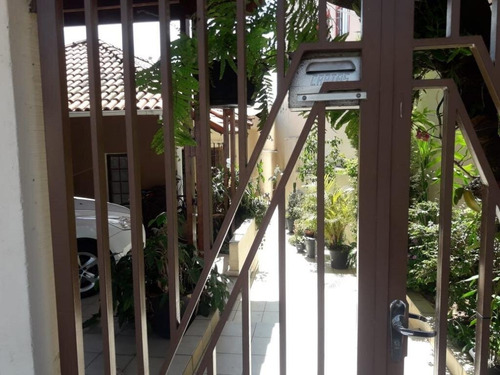 Casa Com 2 Dormitórios 138 M² - Jardim Pinhal - Guarulhos/sp - Ai13214