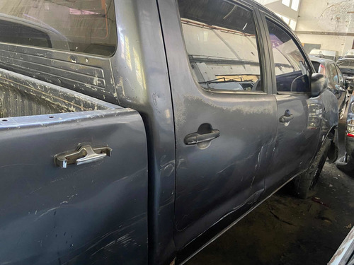 Imagen 5 de 11 de Toyota Hilux 2.5 4x2 2009 No Chocada Con Faltantes Al Día