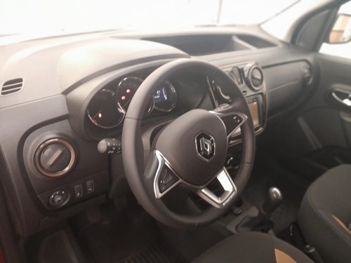 Imagen 17 de 25 de Kangoo Stepway 1.5 Okm 2023, Oferta Efectivo Stock Ultima Mf
