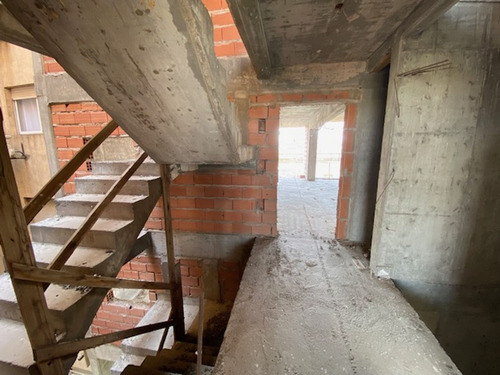Edificio En Torre, 11 Pisos - Pellegrini 566