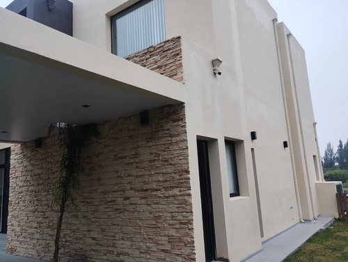 Casa Nueva,5 Amb, Con Jardín Y Pileta, Hab D/ Servicio, Brrio El Principado, Canning