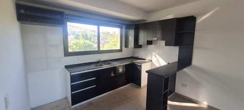 Imagen 5 de 13 de Casa 3 Dorm 3 Baños (1 En Suite) - Amplia Galeria - La Estanzuela
