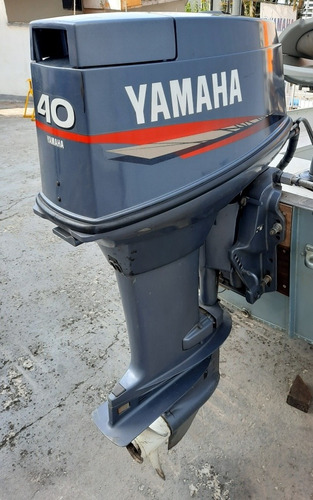 Barco/ Lancha Semi Chata 5mts + Yamaha 40hp