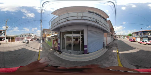 Renta Local Comercial Con Departamento Col. El Mirador Cerro Azul Veracruz.