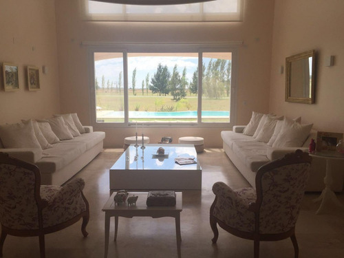 Imagen 5 de 14 de Casa A La Venta En La Magdalena Canning