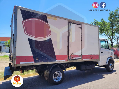 Mercedes Benz 710 Plus Modelo 2012
