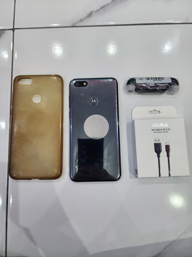 Motorola E6 Play Att Con Accesorios (Usado)