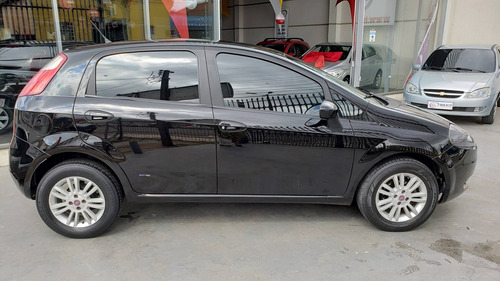 Fiat Punto 1.4 Attractive 8v Flex 4p Manual