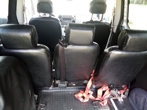 Imagen 10 de 17 de Citroën Gran Berlingo Diesel Con Rampa Para Silla De Ruedas
