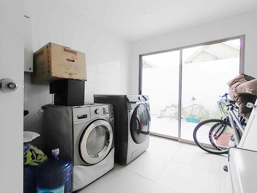Casa En Microbarrio Muy Seguro 3d+3b (91207)