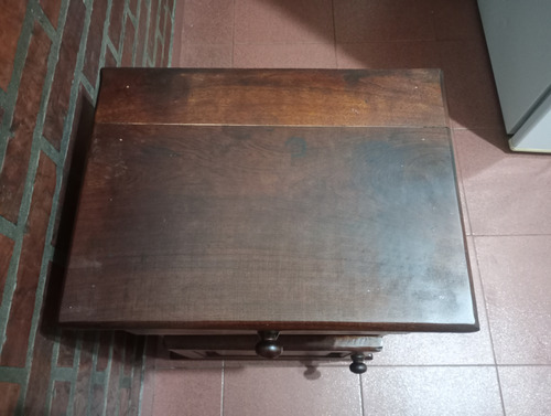 Mesa De Luz Algarrobo Xxxx Mate Marrón (Usado)