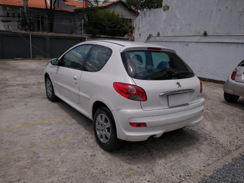 Imagem 4 de 15 de Peugeot 207 Xr 1.4 2013 Único Dono