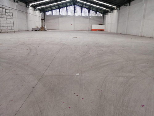 Bodega En Renta En Querétaro Avenida Principal Por Boulevard Bernardo Quintana Con Transformador