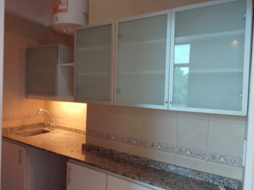 Pilar / Excelente Oficina / 90m2