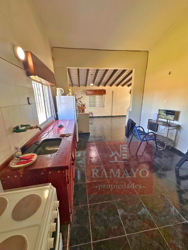 Excelente Predio Comercial, 3 Piletas, Baños, San Vicente, Alquila Ramayo Propiedades